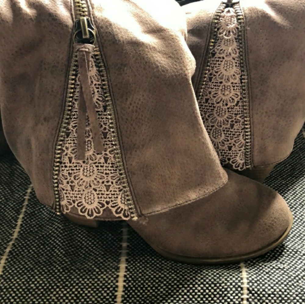 Not Rated pre loved boots